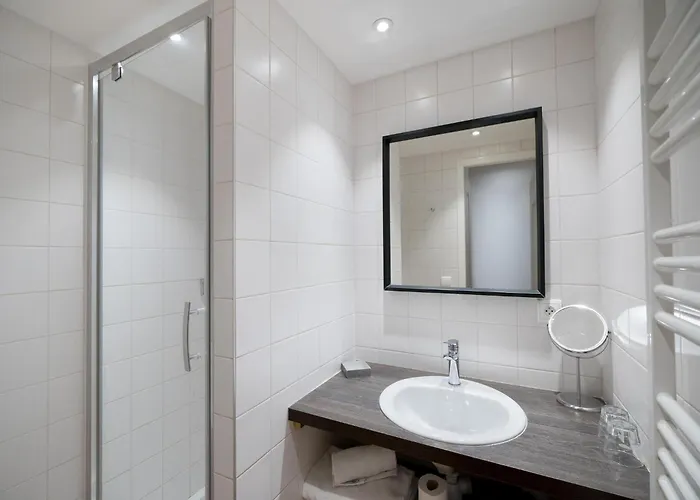 Apartment In Saint-tropez With Access Rayol-Canadel-sur-Mer