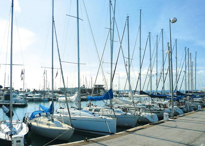 Apartment In Saint-tropez With Access Rayol-Canadel-sur-Mer