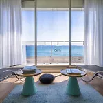 In Saint-tropez With Access Apartment *