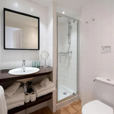 In Saint-tropez With Access Apartment Rayol-Canadel-sur-Mer