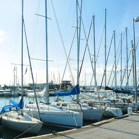 Apartament In Saint-tropez With Access Le Rayol-Canadel-sur-Mer
